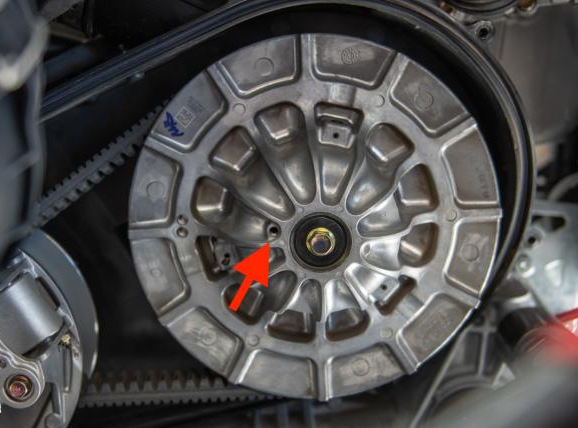 Insert clutch spreader tool